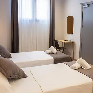 B4r Self Check In Guest house Bilbao